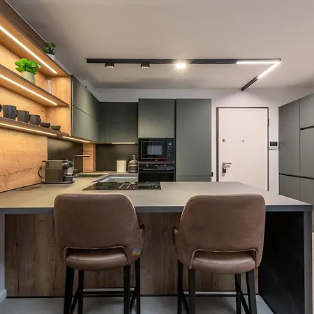 The Fold 6 *